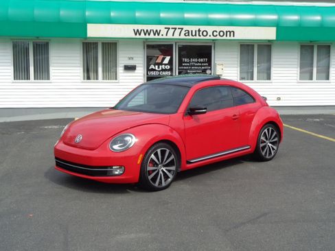 Used 2012 Volkswagen Beetle 2.0T image 11