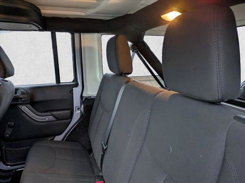 Used 2016 Jeep Wrangler Unlimited Sport w/ Connectivity Group image 14