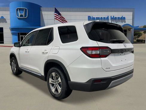 New 2025 Honda Pilot EX-L image 3