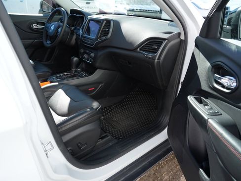 Used 2022 Jeep Cherokee Trailhawk w/ Premium Leather Package image 30