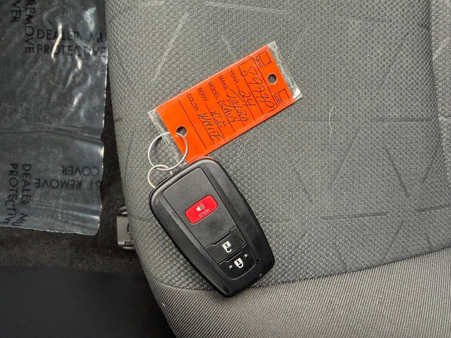 Certified 2024 Toyota RAV4 XLE AWD/4WD image 30