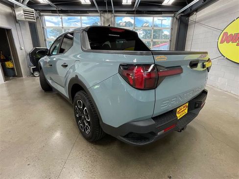 Used 2022 Hyundai Santa Cruz SEL w/ Cargo Package AWD/4WD image 3