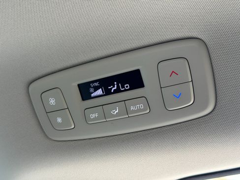 Used 2025 Kia Carnival SX Prestige FWD image 38