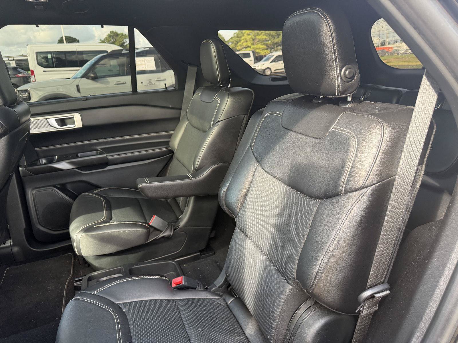 Used 2020 Ford Explorer ST AWD/4WD image 4