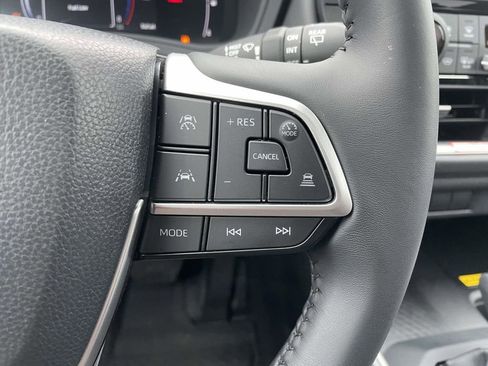 Used 2026 Toyota Grand Highlander XLE image 37