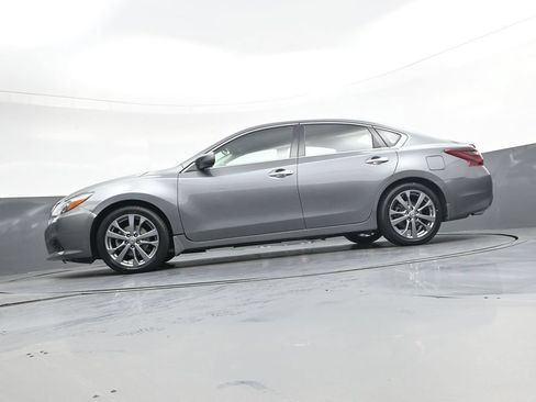 Used 2018 Nissan Altima 2.5 SR w/ SR Special Edition FWD image 38