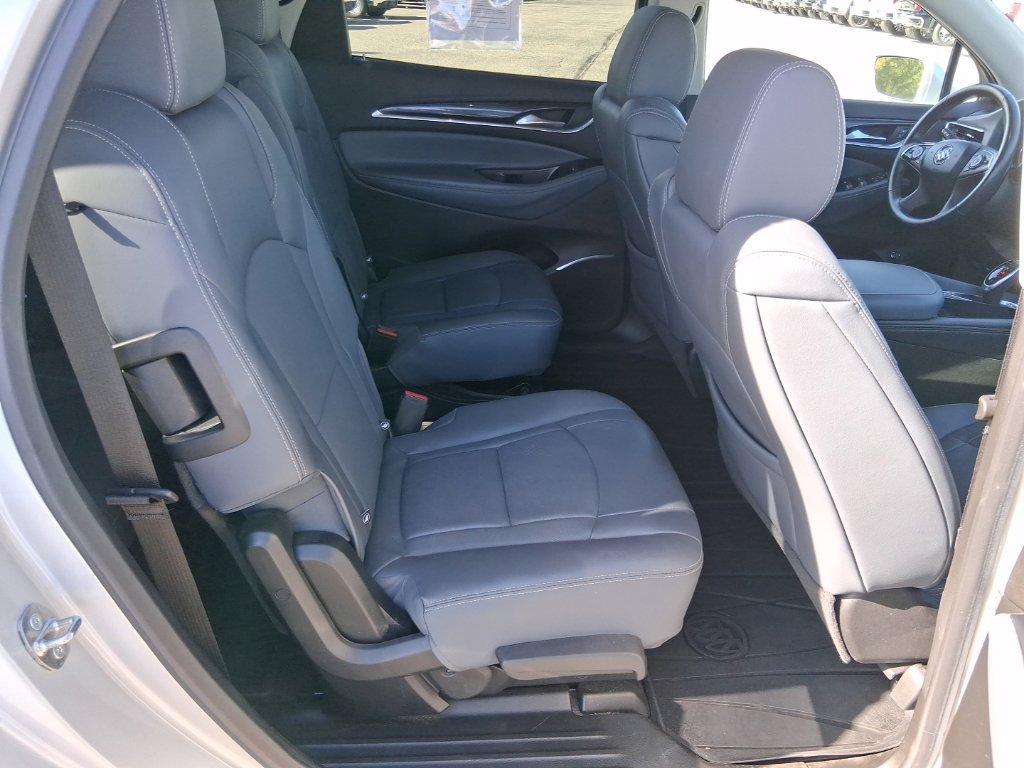Used 2020 Buick Enclave Essence w/ Sound and Sites Package AWD/4WD image 16