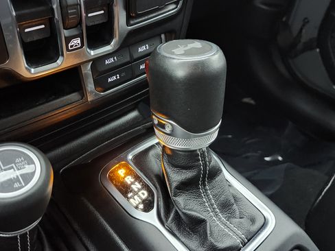 Used 2021 Jeep Wrangler Unlimited Sahara w/ Cold Weather Group image 35