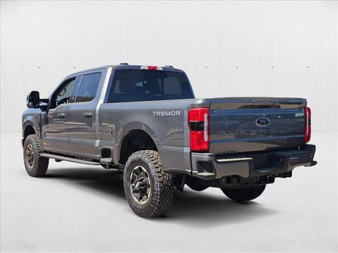 New 2025 Ford F250 Lariat w/ Lariat Ultimate Package image 9