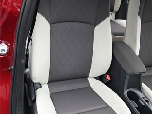 Used 2025 Toyota Corolla LE image 16