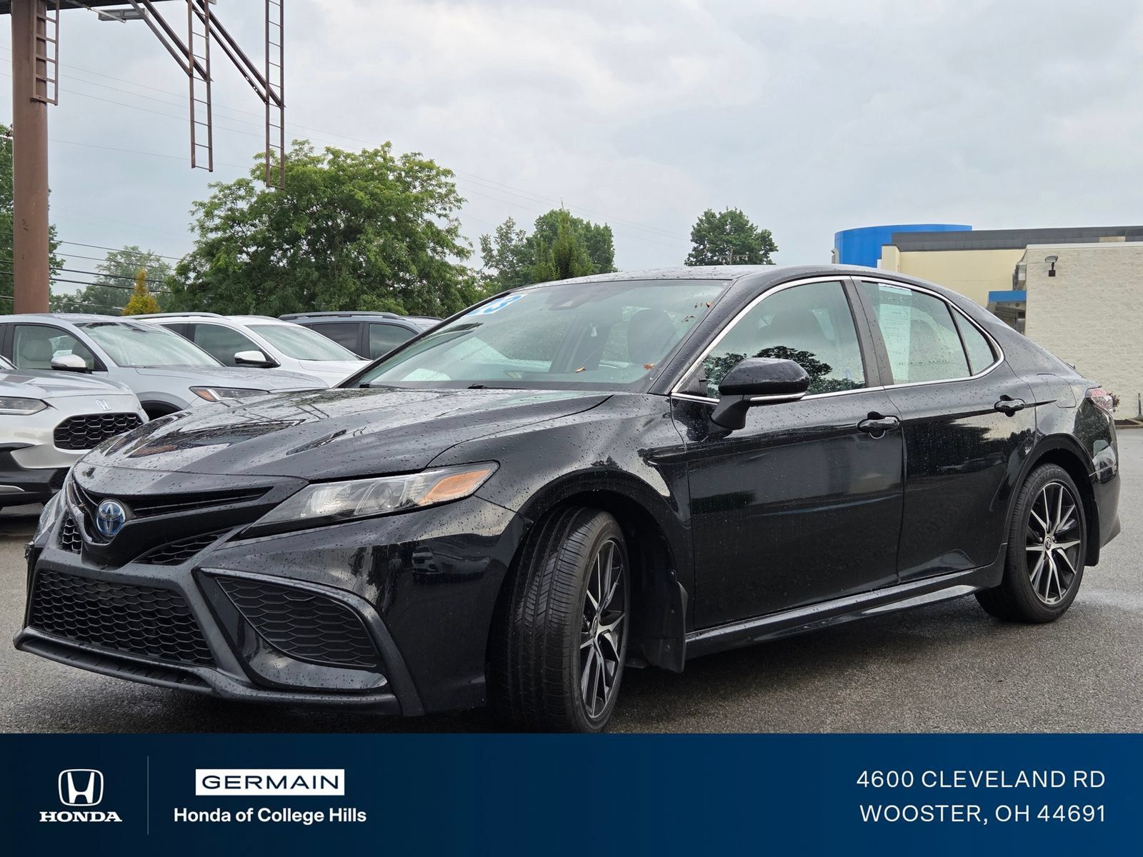 Used 2023 Toyota Camry SE FWD image 11