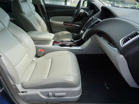 Used 2016 Acura TLX FWD image 32