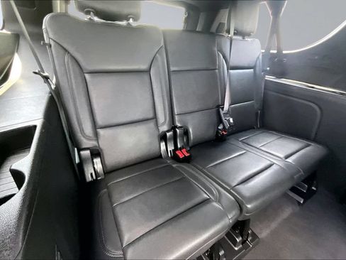 Used 2023 Chevrolet Suburban LT AWD/4WD image 28