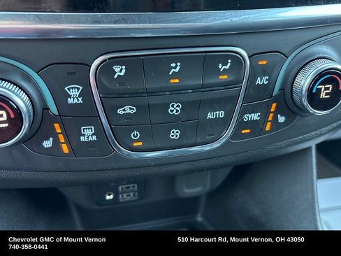 Used 2023 Chevrolet Traverse LT w/ LT Premium Package AWD/4WD image 38