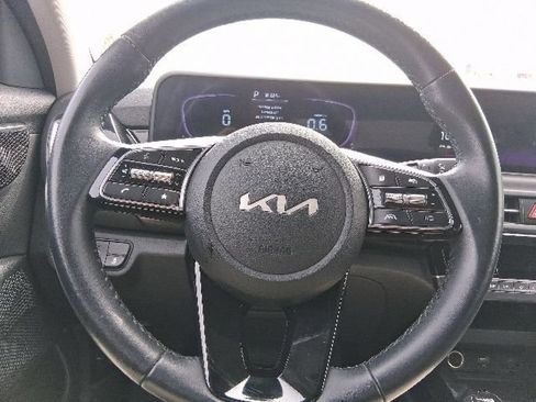 Used 2025 Kia Seltos S FWD image 17
