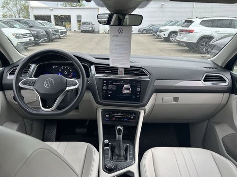 Certified 2023 Volkswagen Tiguan SE AWD/4WD image 9