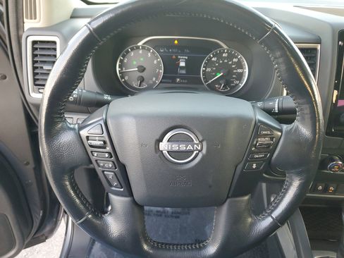 Used 2022 Nissan Frontier SV image 19
