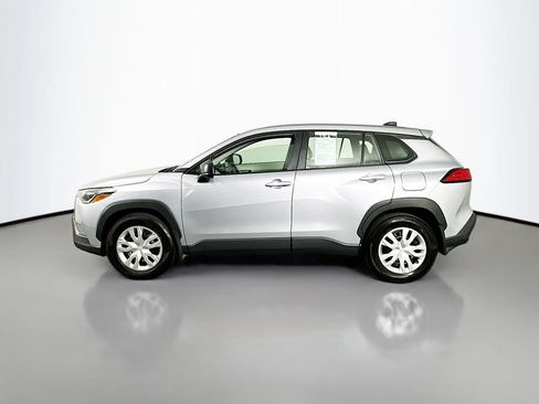 Used 2025 Toyota Corolla Cross L AWD/4WD image 5