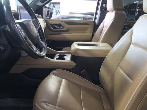 Used 2021 Chevrolet Tahoe Premier w/ Premium Package AWD/4WD image 13