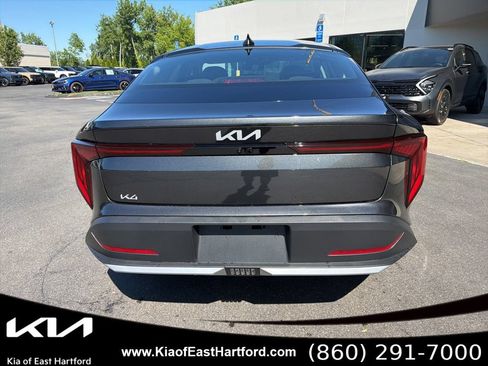 New 2026 Kia K4 FWD image 9