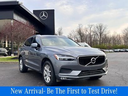 Used 2021 Volvo XC60 T5 Momentum w/ Premium Package
