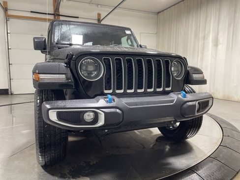 Used 2023 Jeep Wrangler Unlimited Sahara image 2