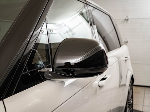 New 2026 Land Rover Range Rover Long Wheelbase SE image 16