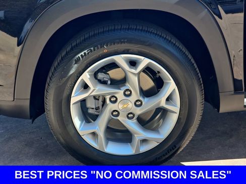 New 2026 Chevrolet Trax LS w/ LS Convenience Package FWD image 35