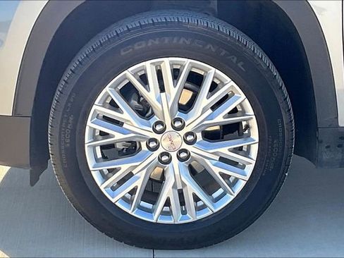 Used 2024 GMC Acadia Elevation image 9