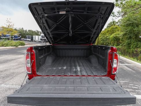 Used 2019 GMC Canyon SLE w/ Driver Alert Package RWD image 27