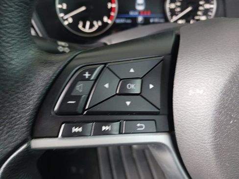 Used 2024 Nissan Altima 2.5 SV FWD image 31