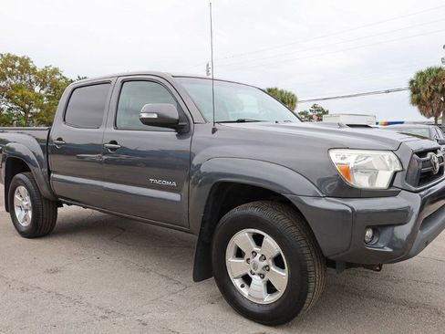 Used 2012 Toyota Tacoma PreRunner image 5