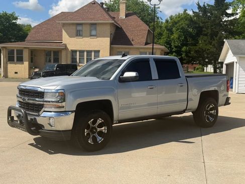 Used 2016 Chevrolet Silverado 1500 LT w/ All Star Edition AWD/4WD image 4