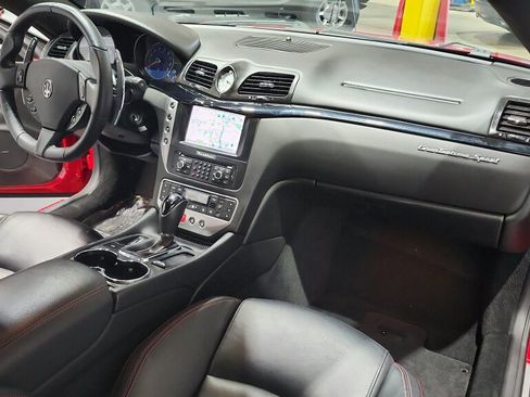 Used 2016 Maserati GranTurismo Sport RWD image 26