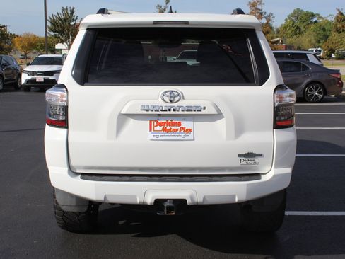 Used 2020 Toyota 4Runner SR5 image 7