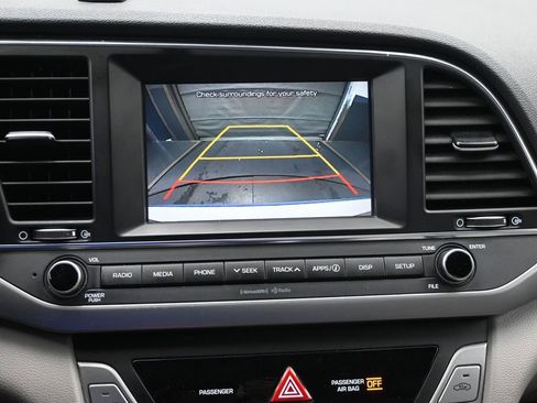 Used 2018 Hyundai Elantra SEL image 17