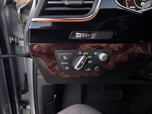 Used 2019 Audi Q7 3.0T Prestige image 43