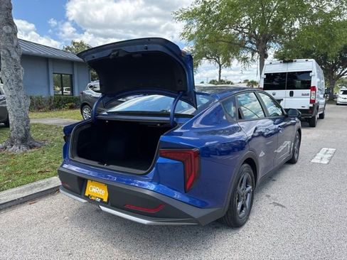 Used 2025 Kia K4 LXS FWD image 18