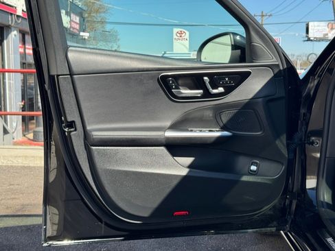 Used 2022 Mercedes-Benz C 300 4MATIC Sedan image 19