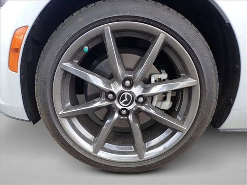 Used 2019 MAZDA MX-5 Miata Grand Touring RWD image 7