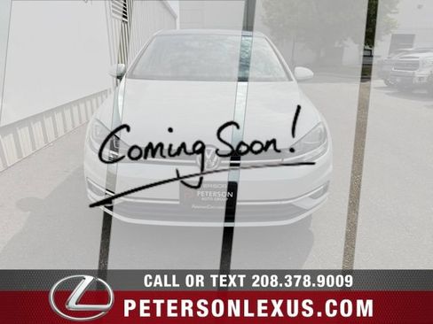 Used 2019 Volkswagen Golf SE FWD image 9
