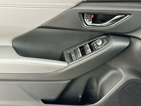 Used 2025 Subaru Crosstrek 2.5i Limited w/ Popular Package #4A image 14