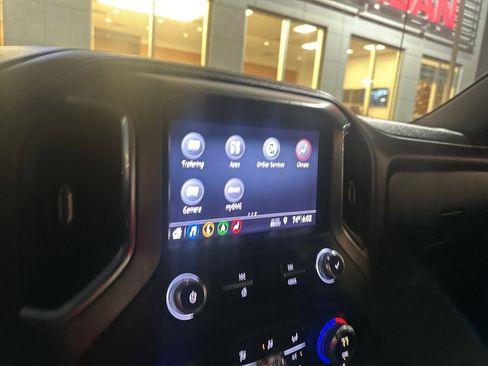 Used 2019 GMC Sierra 1500 Denali w/ Technology Package image 11