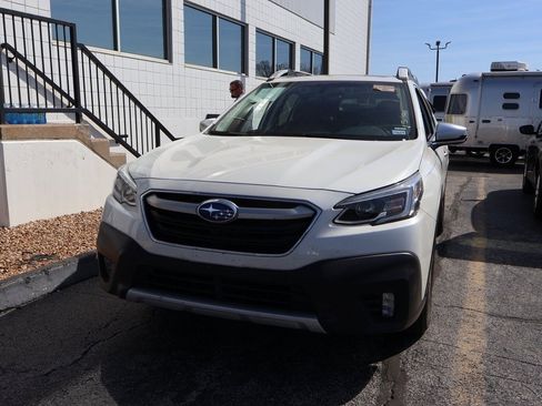 Used 2020 Subaru Outback Touring XT image 15