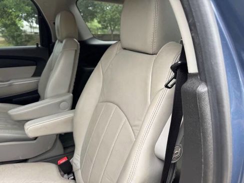 Used 2012 GMC Acadia SLT w/ LPO, 'HIT The Road' Package FWD image 40