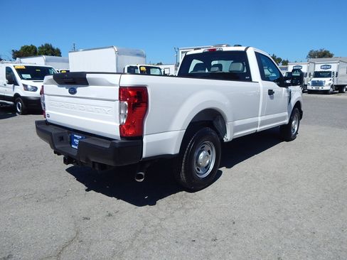 Used 2021 Ford F250 XL w/ Power Equipment Group RWD image 3