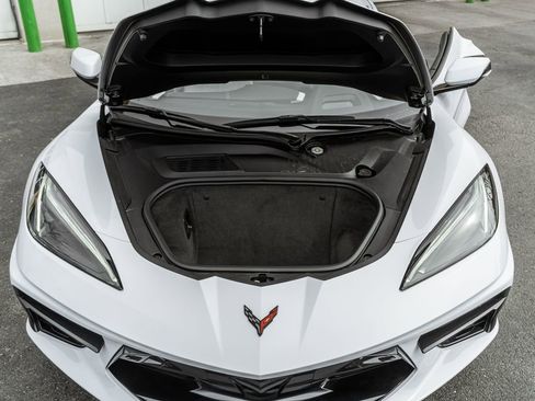 Used 2024 Chevrolet Corvette Stingray Premium Cpe w/ Battery Protection Package image 33