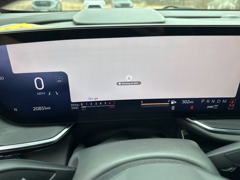 Used 2025 Buick Envision Preferred image 16