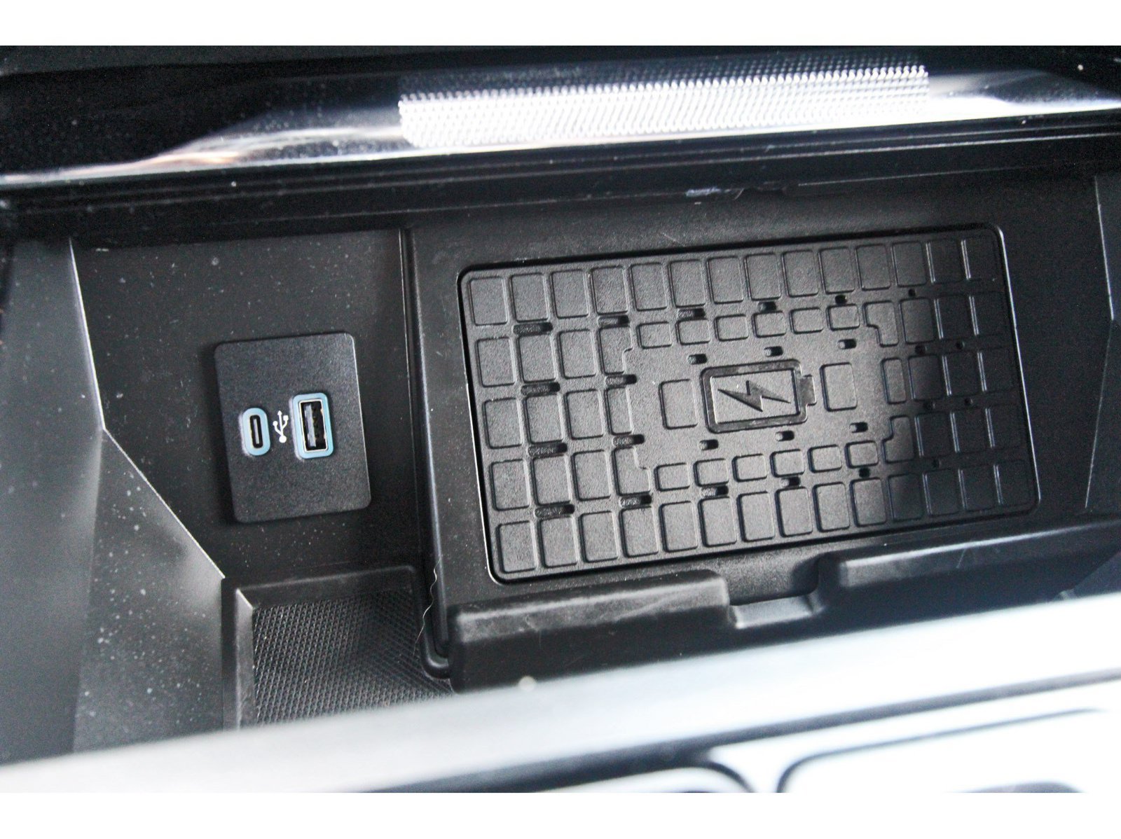 Used 2023 Ford F150 Lariat w/ Equipment Group 502A High AWD/4WD image 30