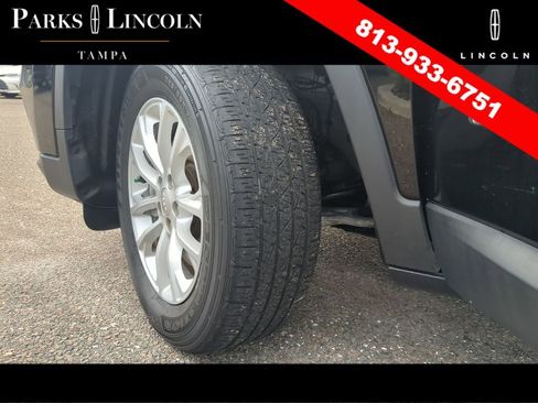 Used 2022 Jeep Cherokee Latitude Lux w/ Sun & Sound Group AWD/4WD image 35